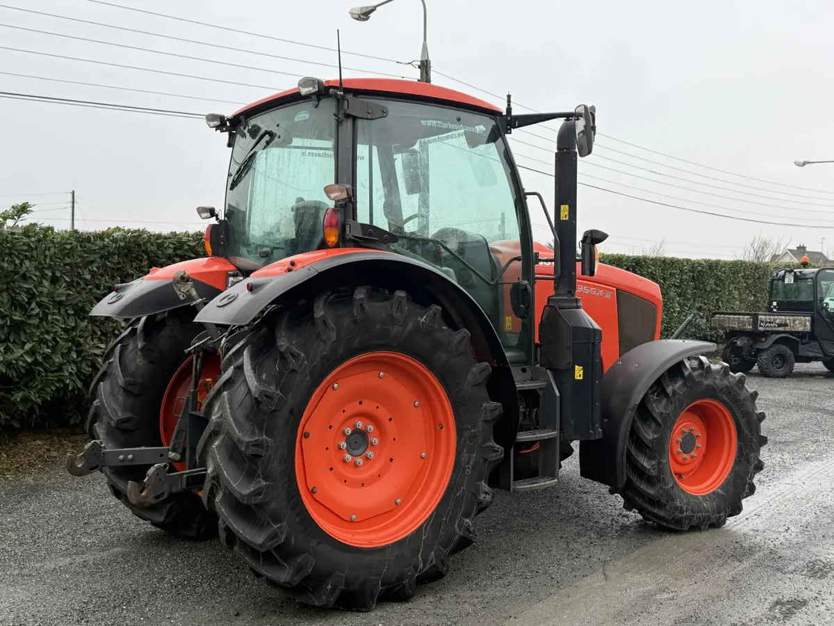 191 Kubota M135GX Tractor - Image 3