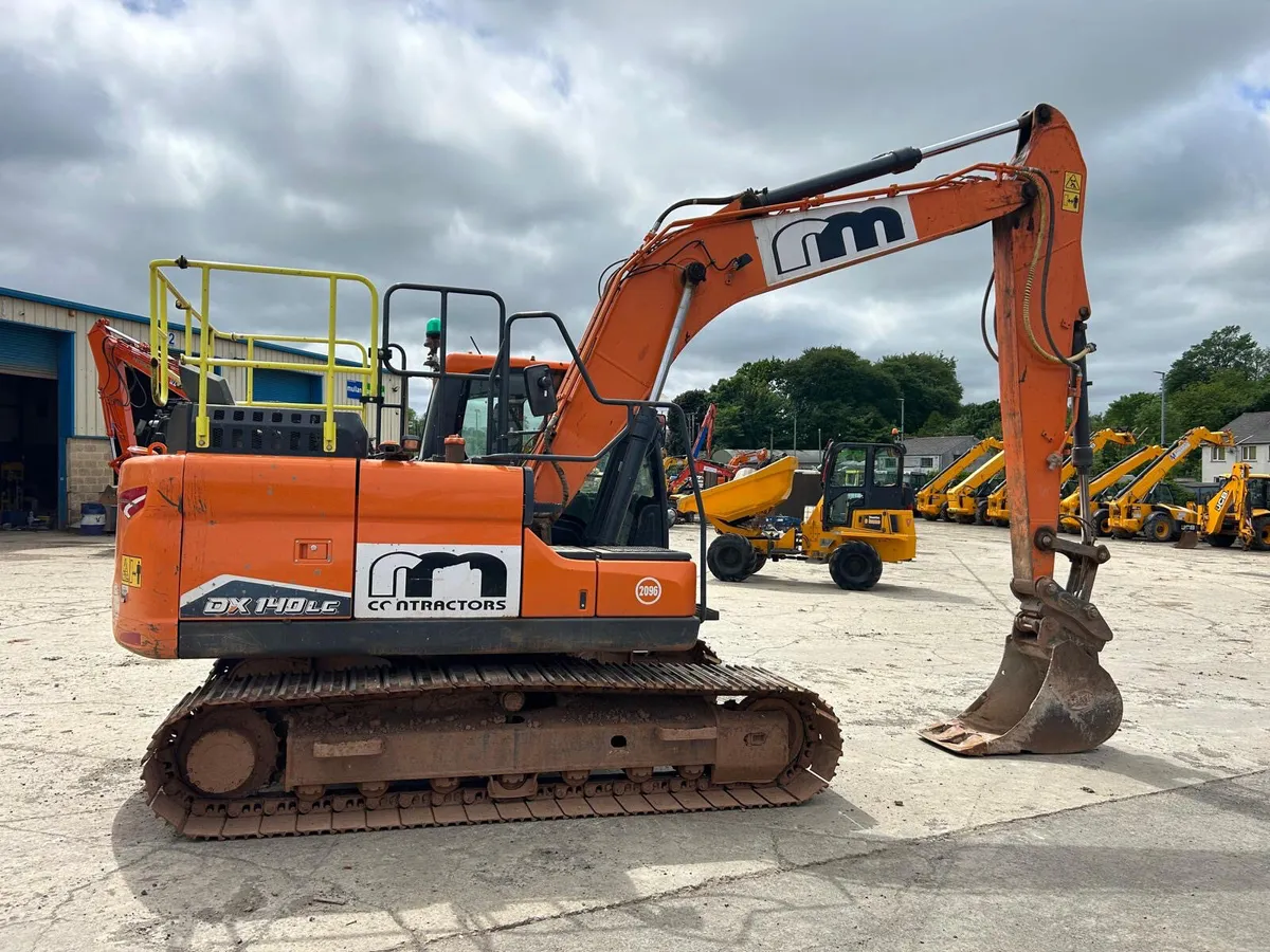 2022 Doosan DX140LC-7 ( New Model ) - MULLANS - Image 4