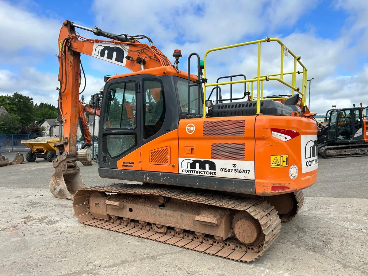 2022 Doosan DX140LC-7 ( New Model ) - MULLANS - Image 3