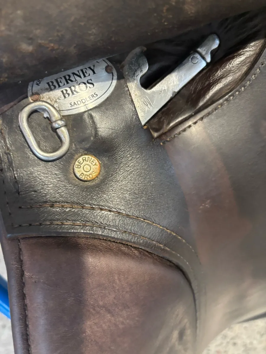 16 inch Berney saddle - Image 4