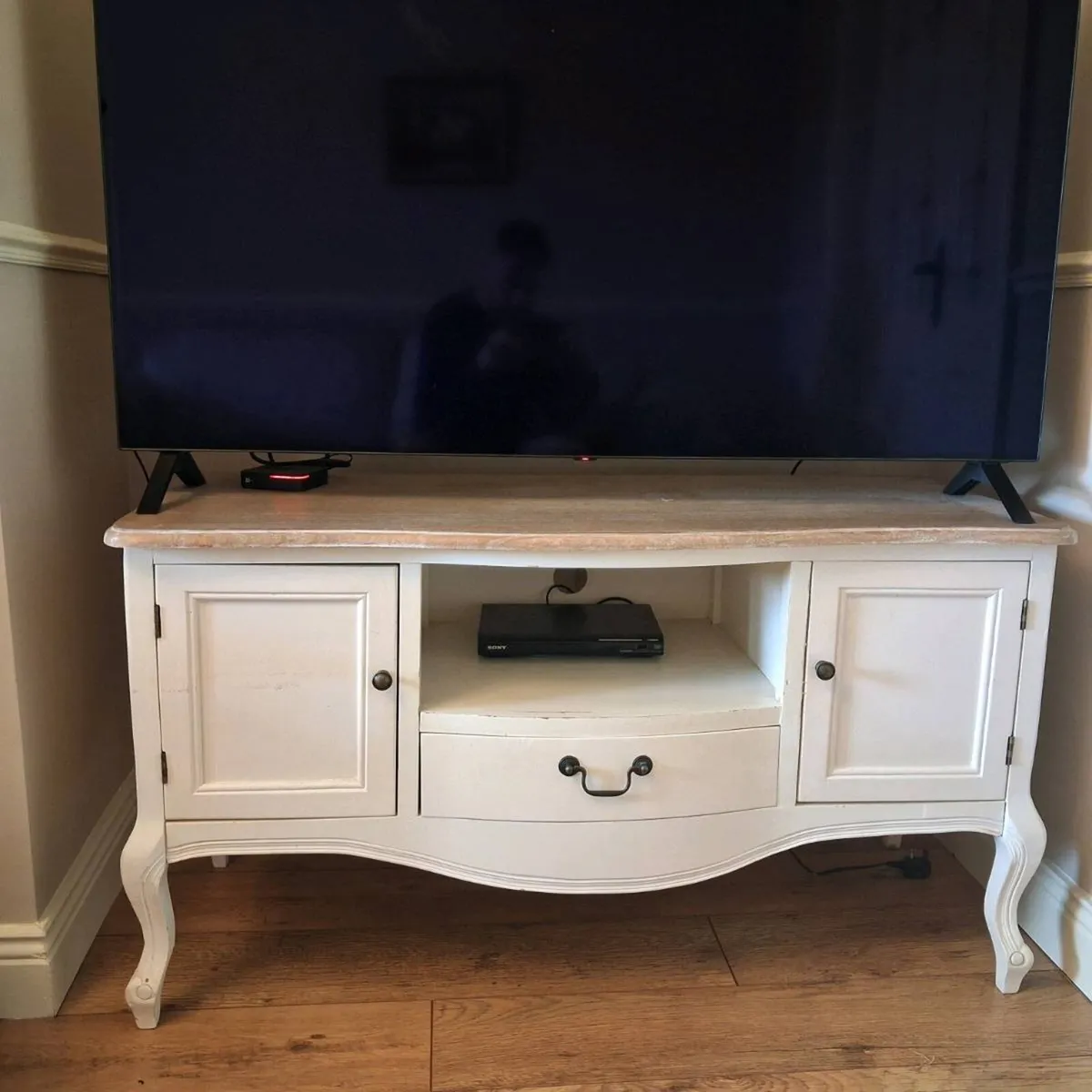 TV Unit