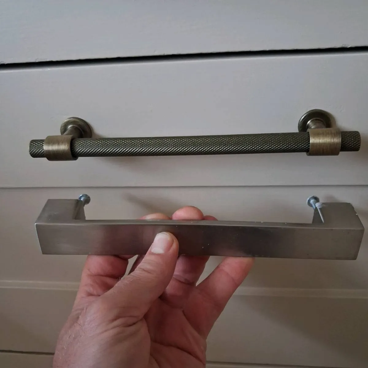 Kitchen press door handles - Image 1