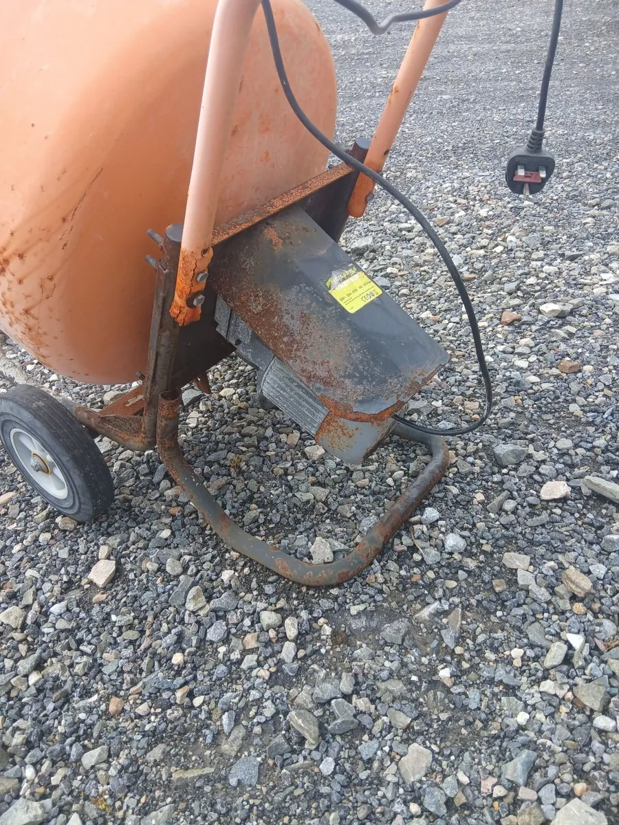 Electric cement mixer - Image 2