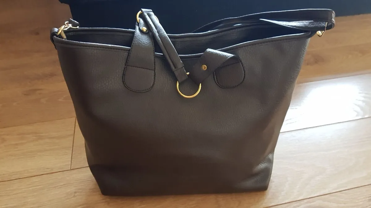 handbag- MK-leather  BRAND NEW - Image 2