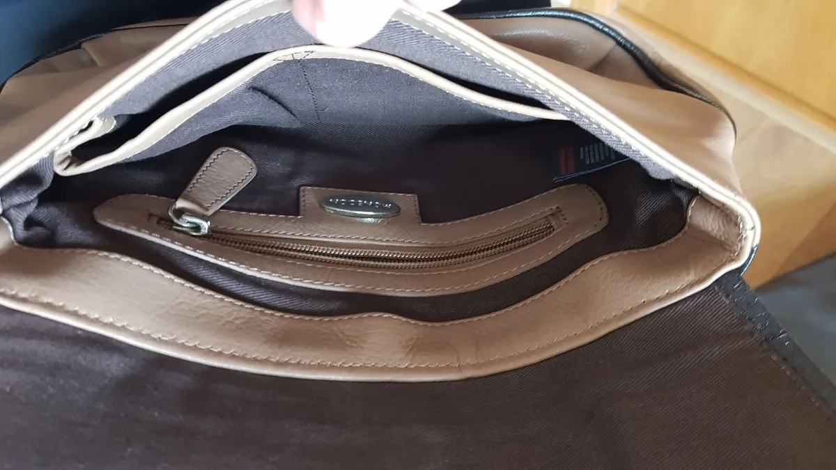 handbag- MK-leather  BRAND NEW - Image 4