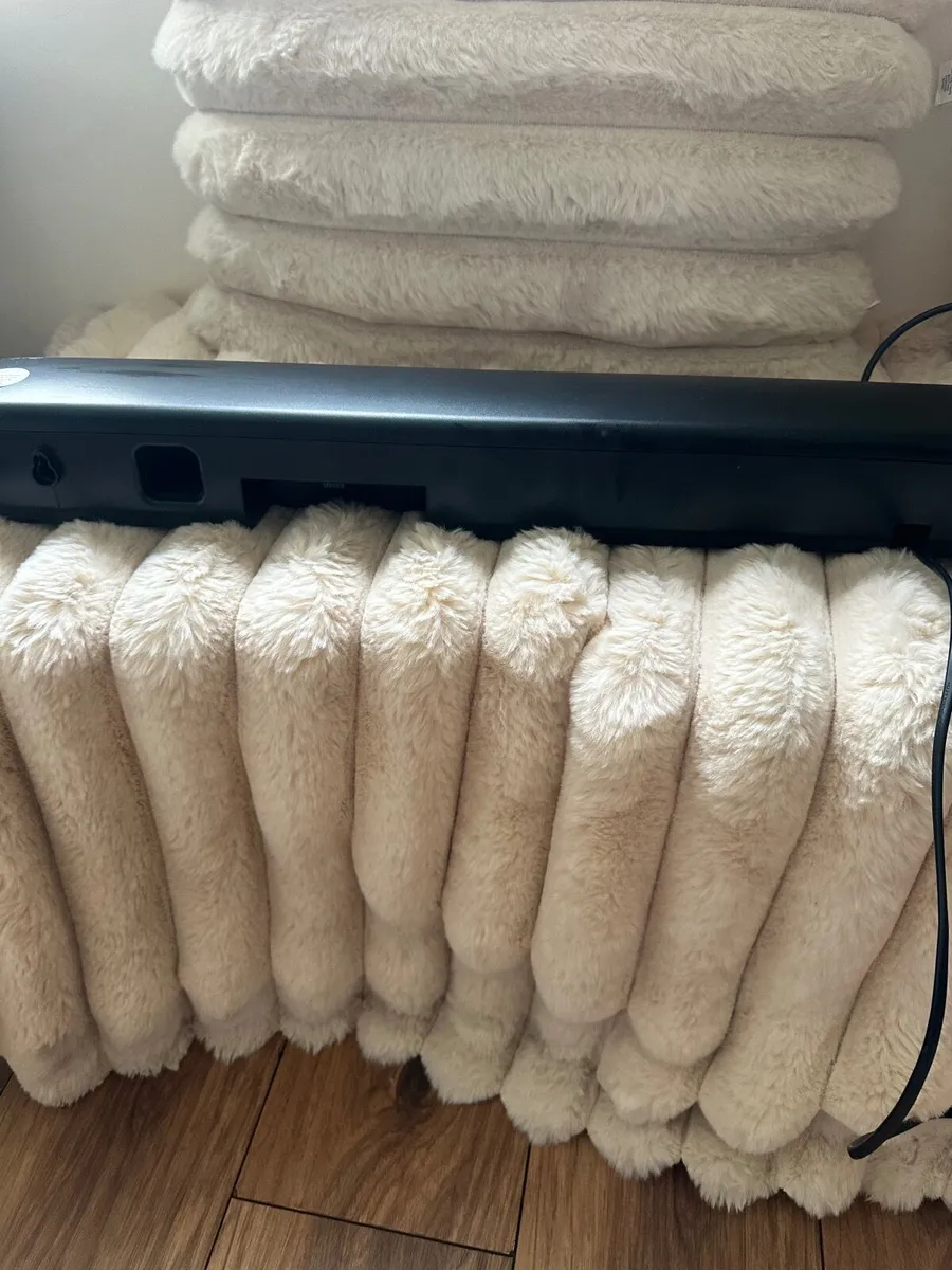 sound bar (LG) - Image 1