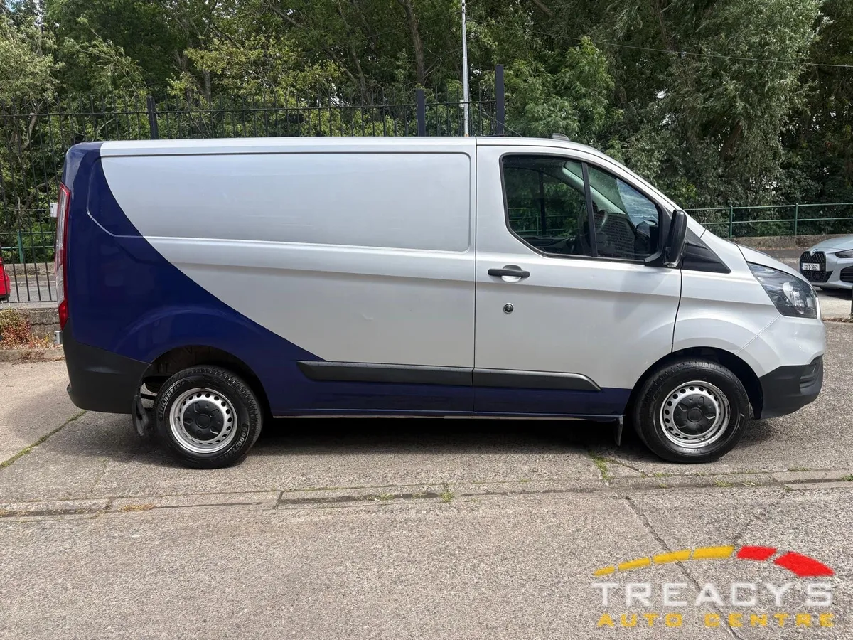 Ford Transit Custom 2022 €16219.51+VAT=€19950 - Image 3