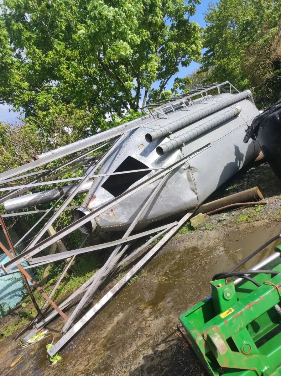 Meal silo - Image 1