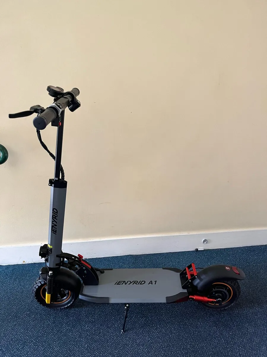 Electric Scooter IENYRID A1 - Image 1