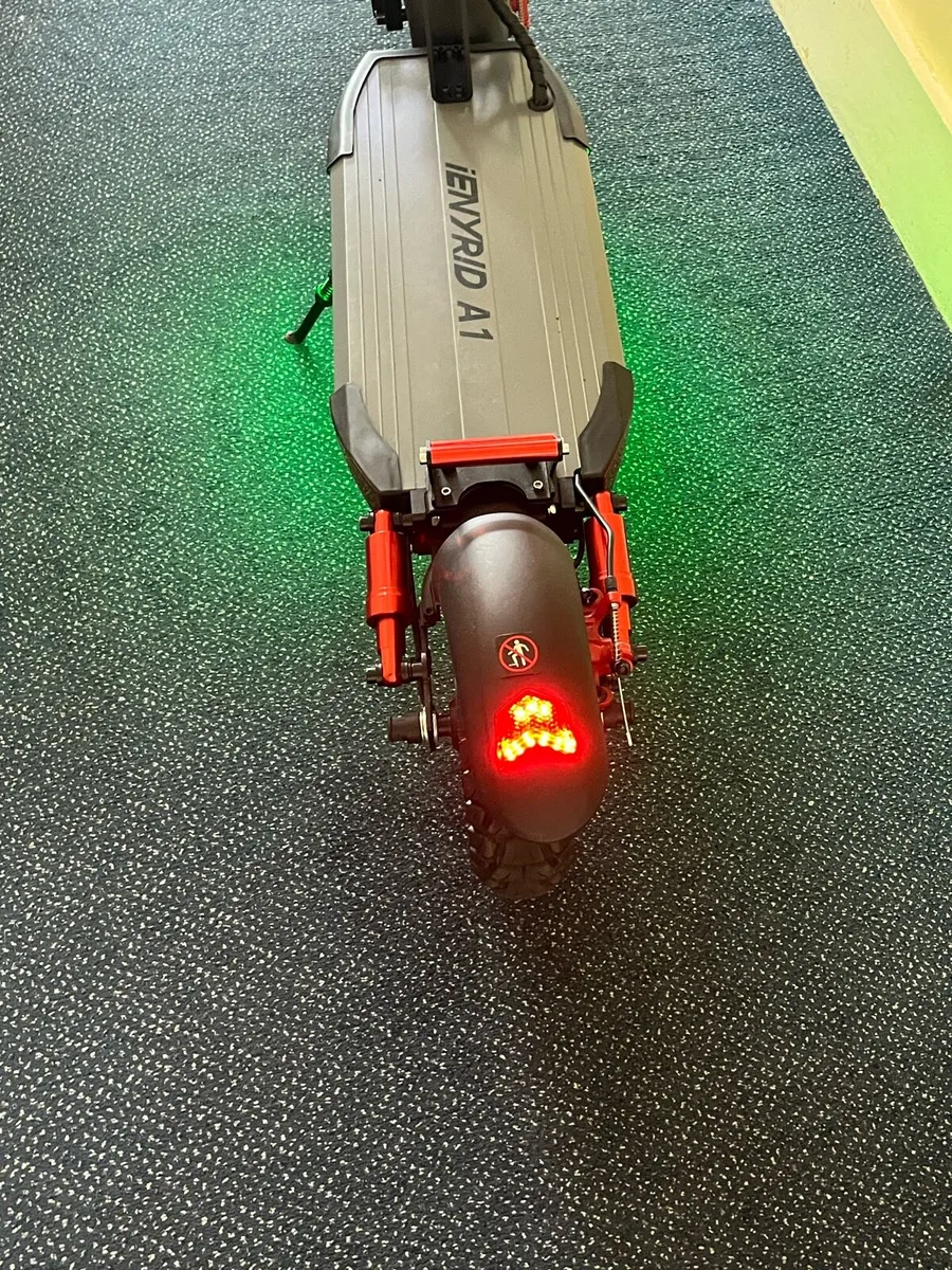 Electric Scooter IENYRID A1 - Image 4