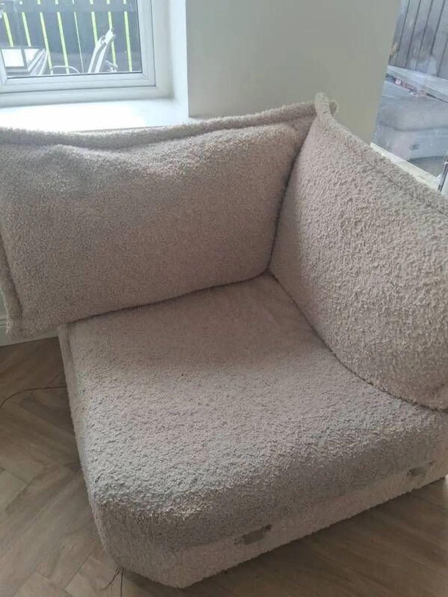 Sofa  - Price Drop! - Image 4