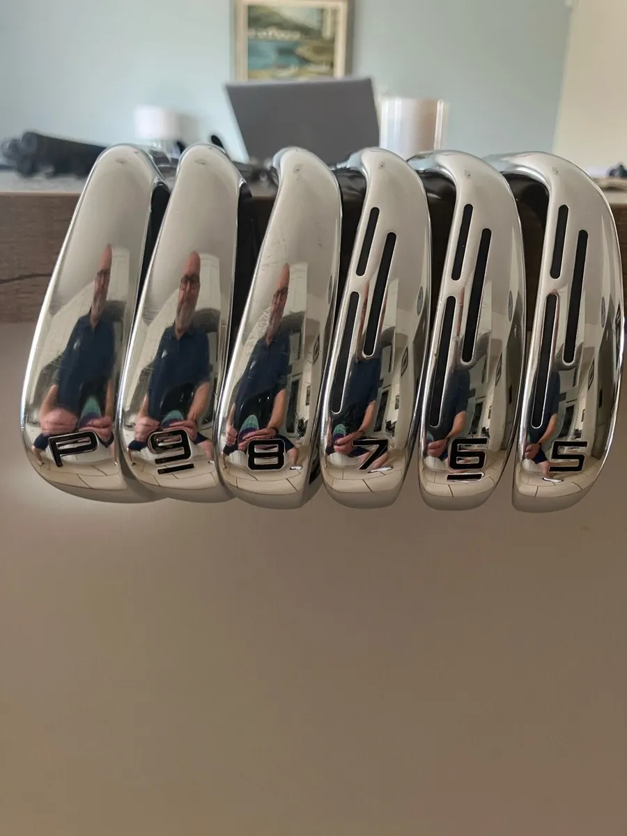 Wilson Dynapower Forged iron set 5-pw, kbs tour S - Image 1