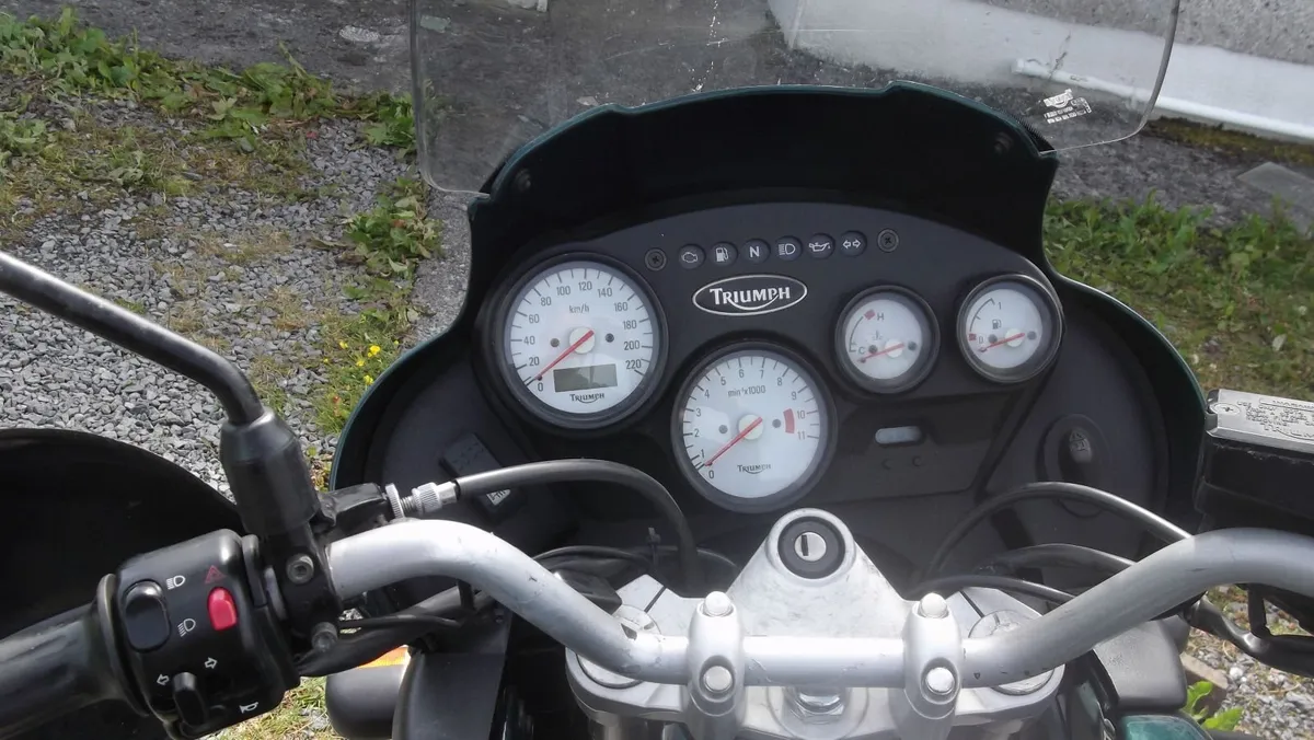 Triumph  2004 AND HONDA CB 750,TRADE UP - Image 3