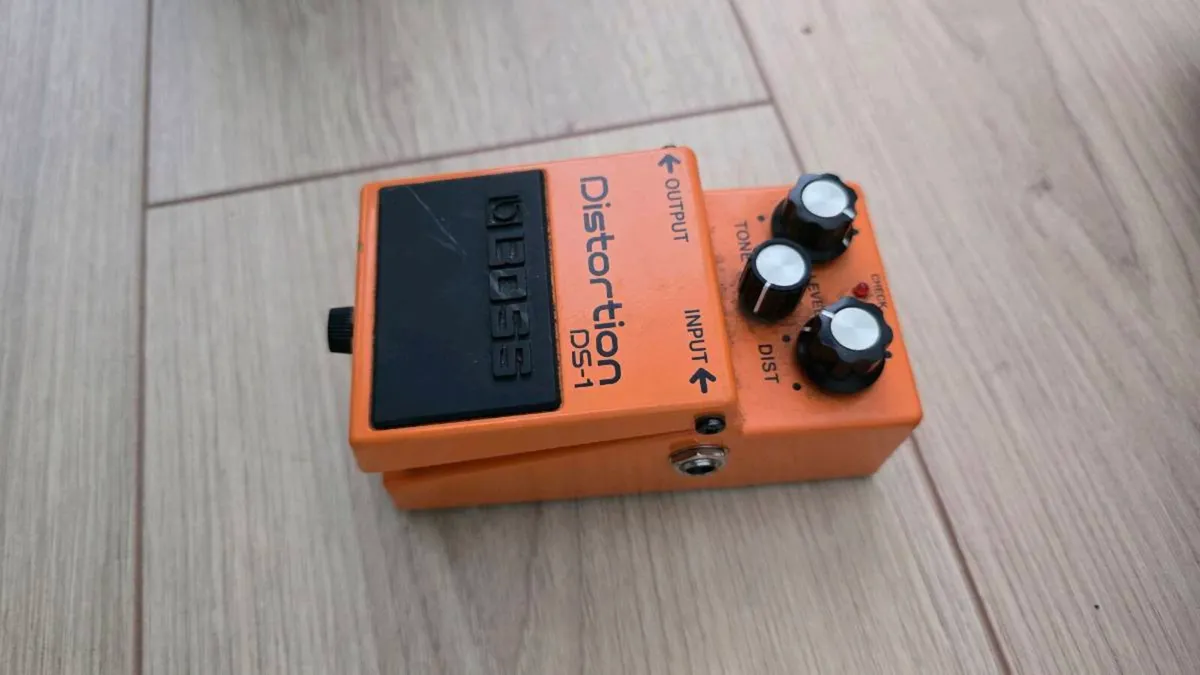 Boss DS-1 Distortion Pedal – Excellent Condition - Image 2