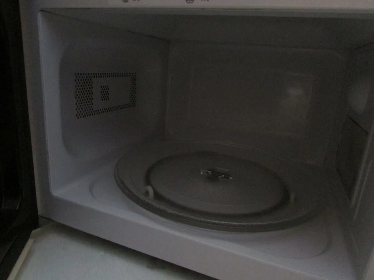 SilverCrest Microwave - Image 2
