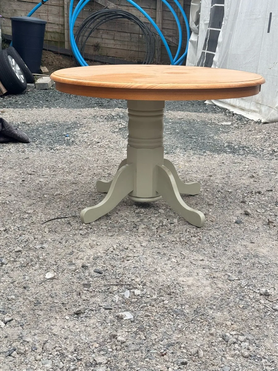table - Image 3