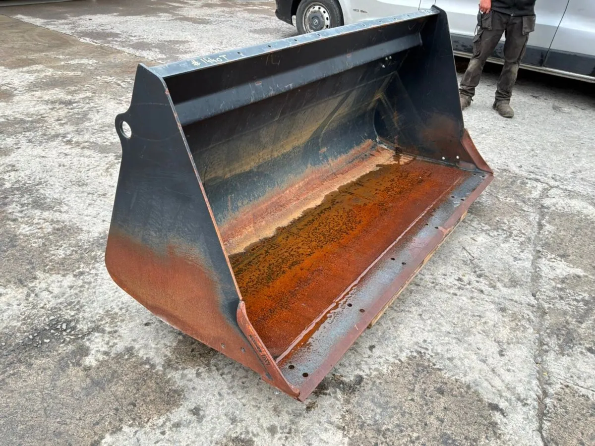 2023 Dieci teleporter / loader bucket....80" wide. - Image 4