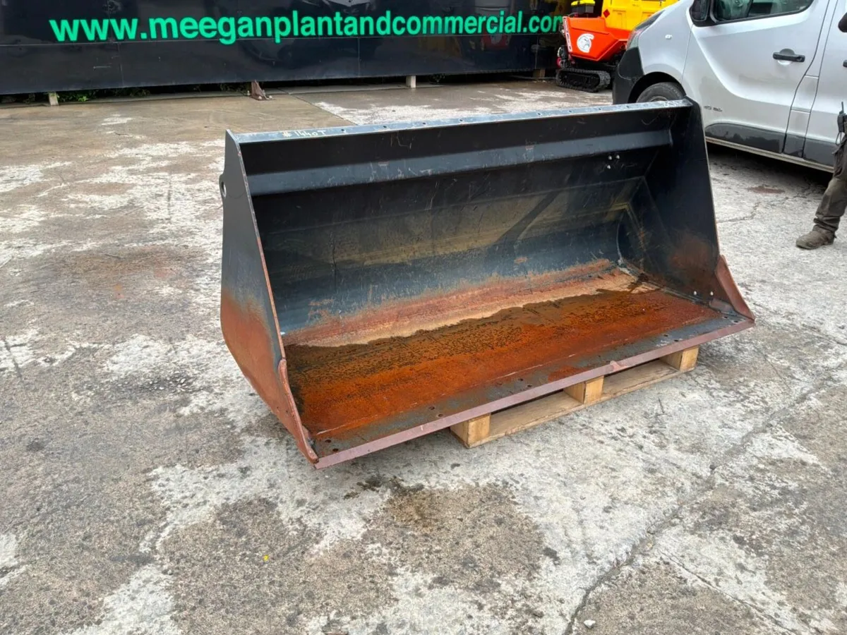 2023 Dieci teleporter / loader bucket....80" wide. - Image 2