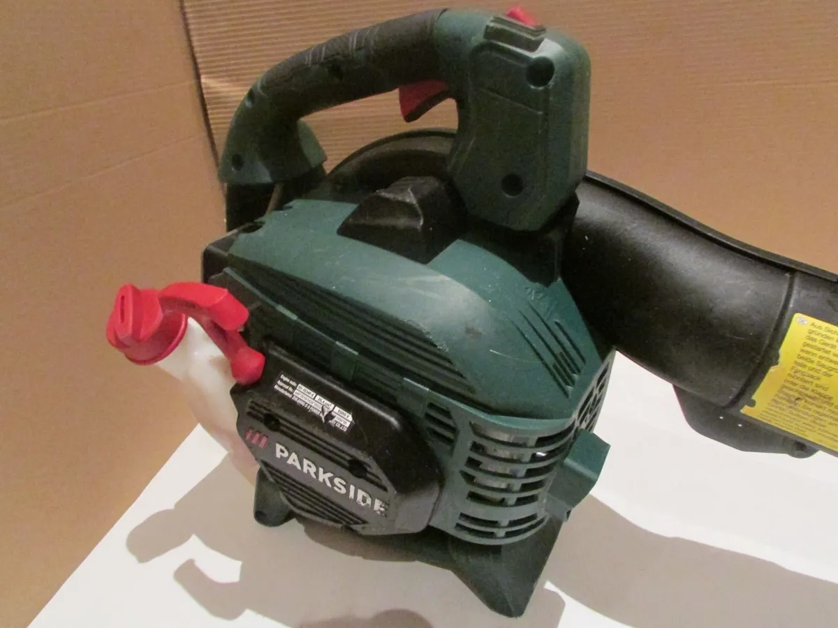 Parkside petrol leaf blower - Image 2