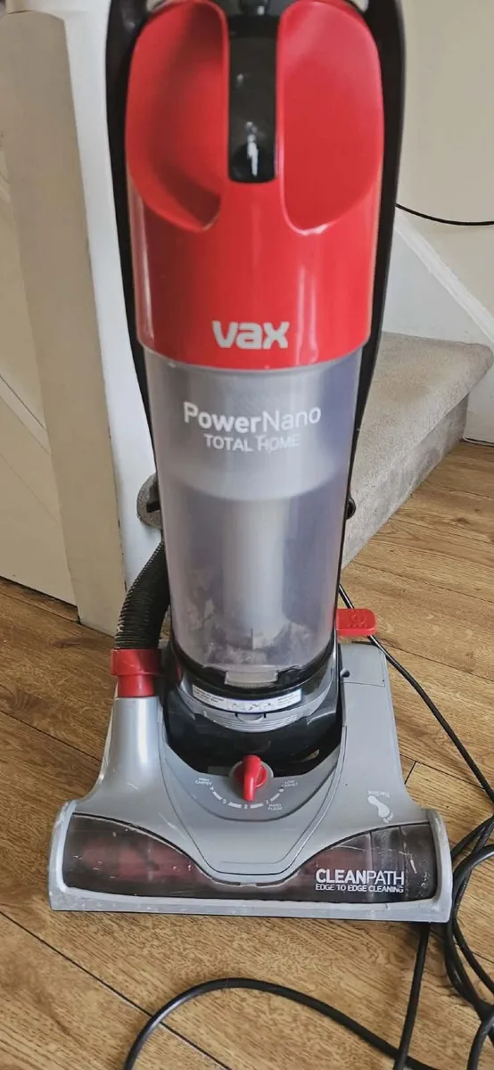 Vacuum cleaner - Image 2