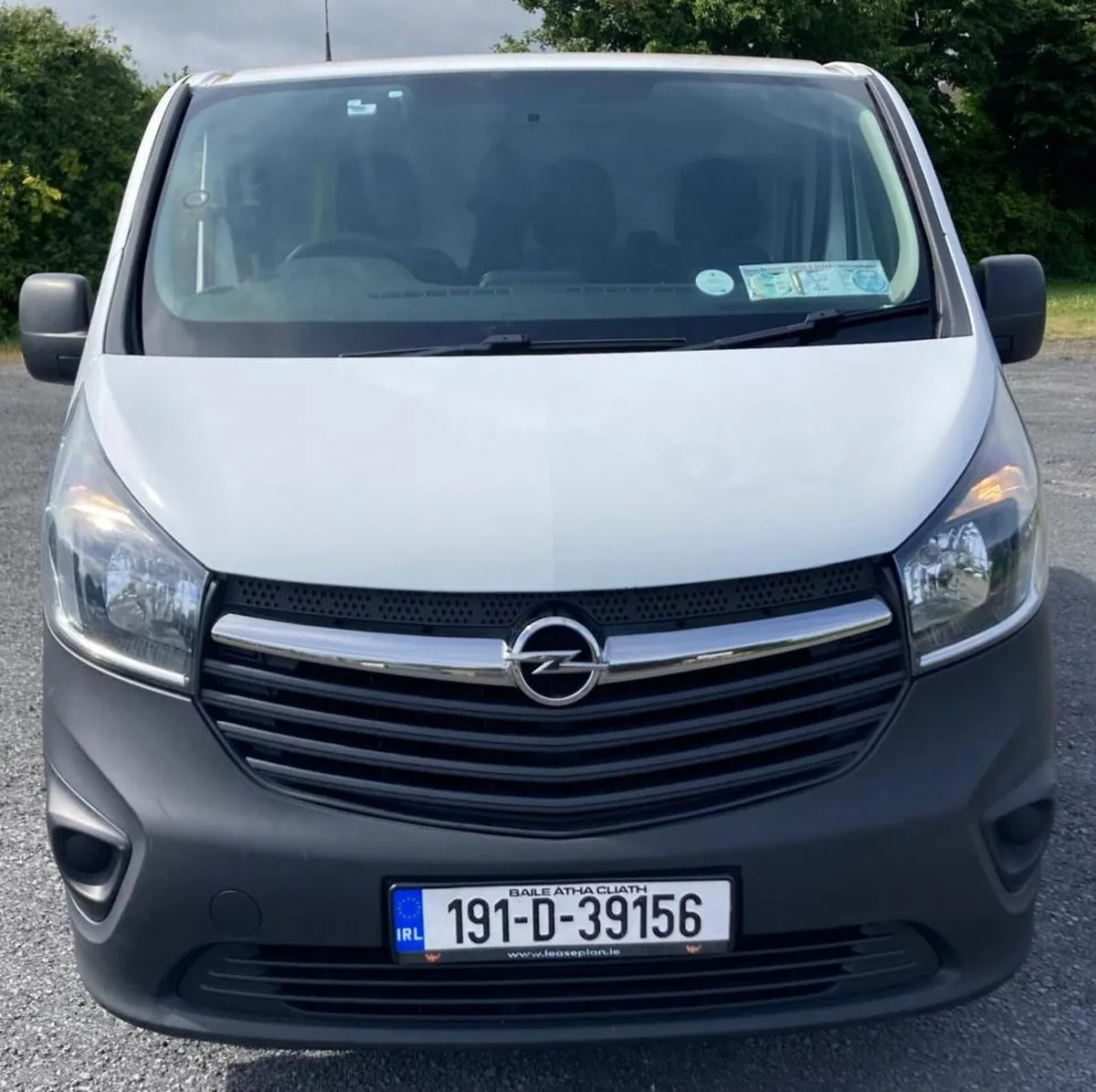 2019 opel vivaro van 03/27 cvrt drives like new - Image 1