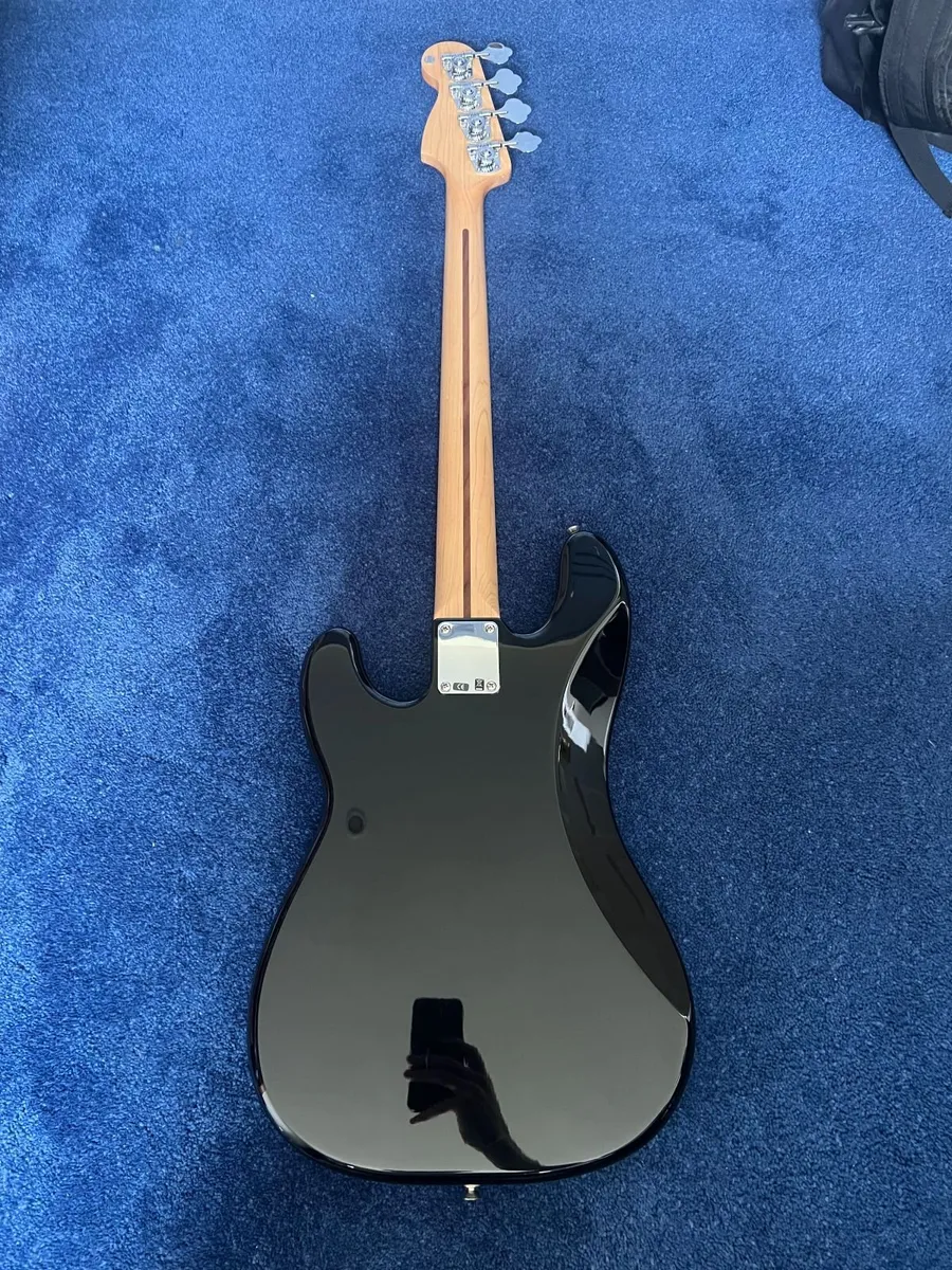 Fender Standard Precision Bass - Image 2