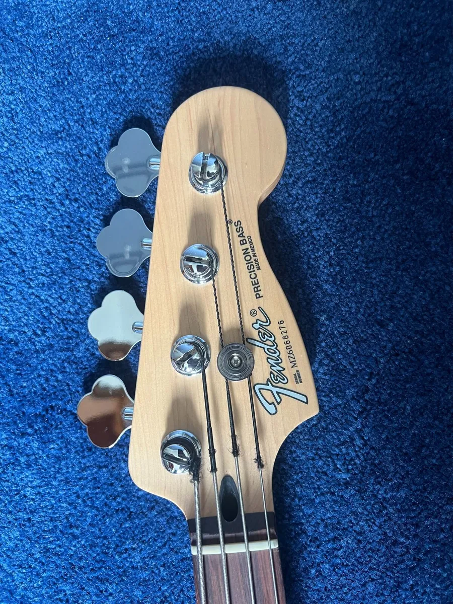 Fender Standard Precision Bass - Image 3