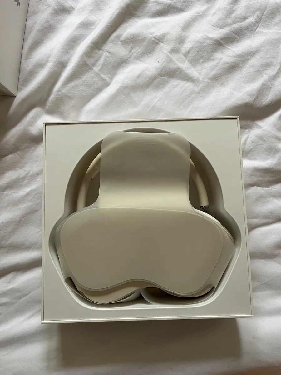 Airpods Max Starlight 2024 - Image 3