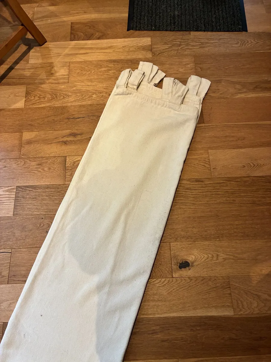 Curtains - Image 3