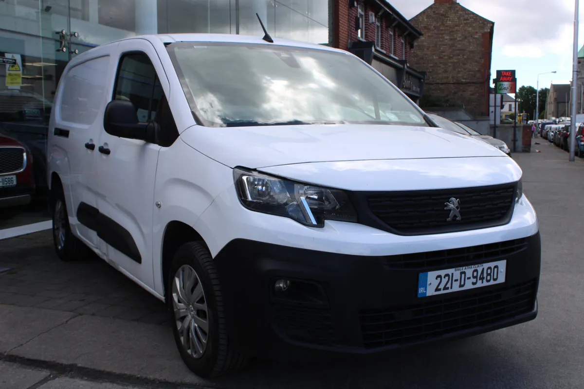 Partner 2022 1.5HDI 6SPD - NEW ENGINE 186K KMS - Image 1