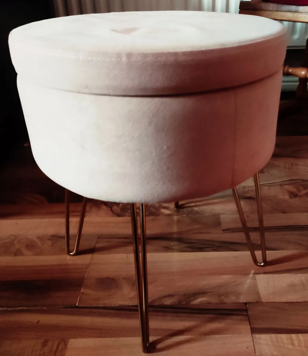 Pink storage stool - Image 1