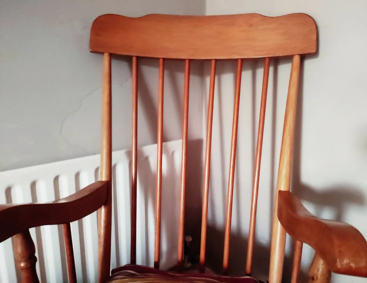 Rocking Chair - Image 4
