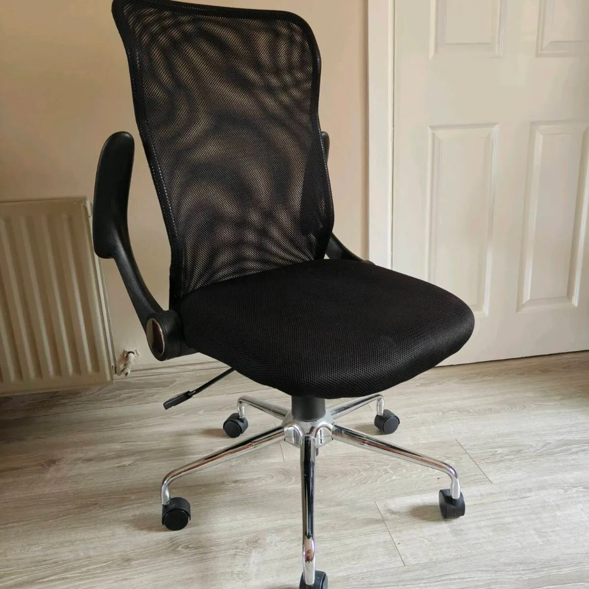 Mesh Back Office Chair - Black - Image 4