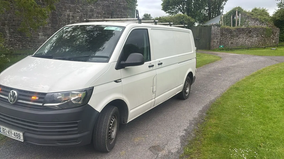 2018 182 Volkswagen transporter lwb cvrted and tax - Image 3