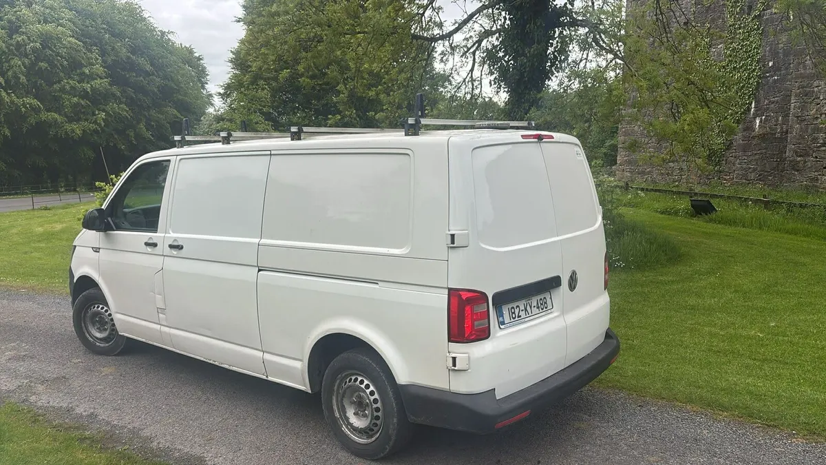 2018 182 Volkswagen transporter lwb cvrted and tax - Image 4