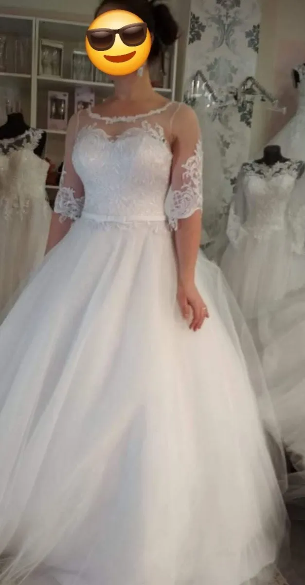 Wedding dress - Image 1