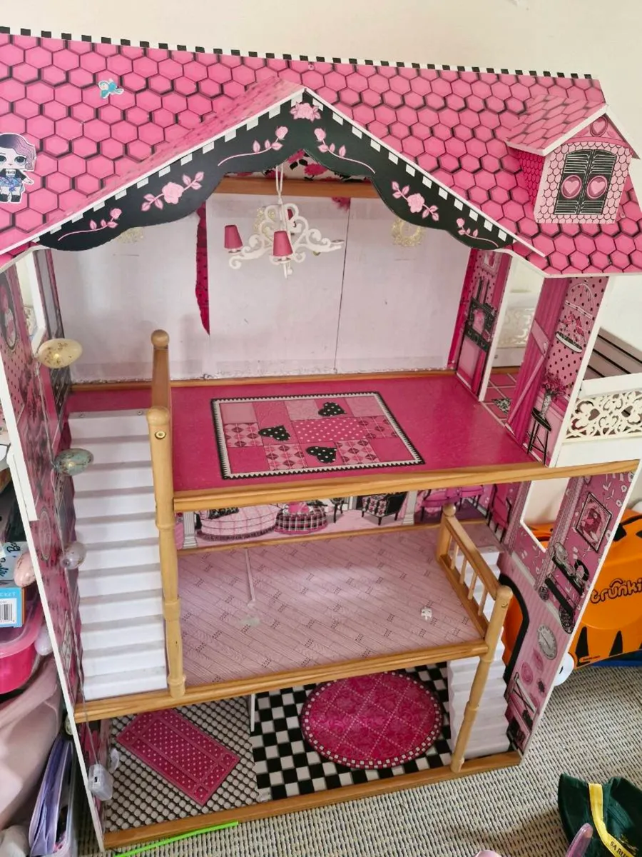 Doll House - Image 1