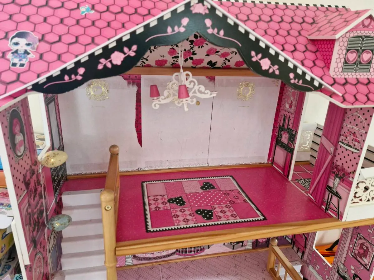 Doll House - Image 2