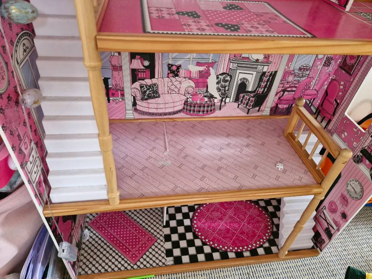 Doll House - Image 3