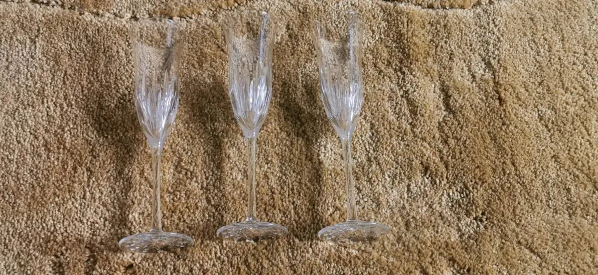 Waterford crystal champagne flutes - Image 2