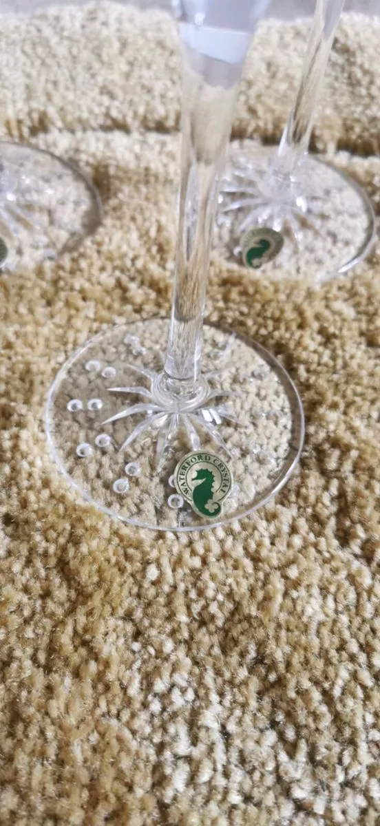 Waterford crystal champagne flutes - Image 4