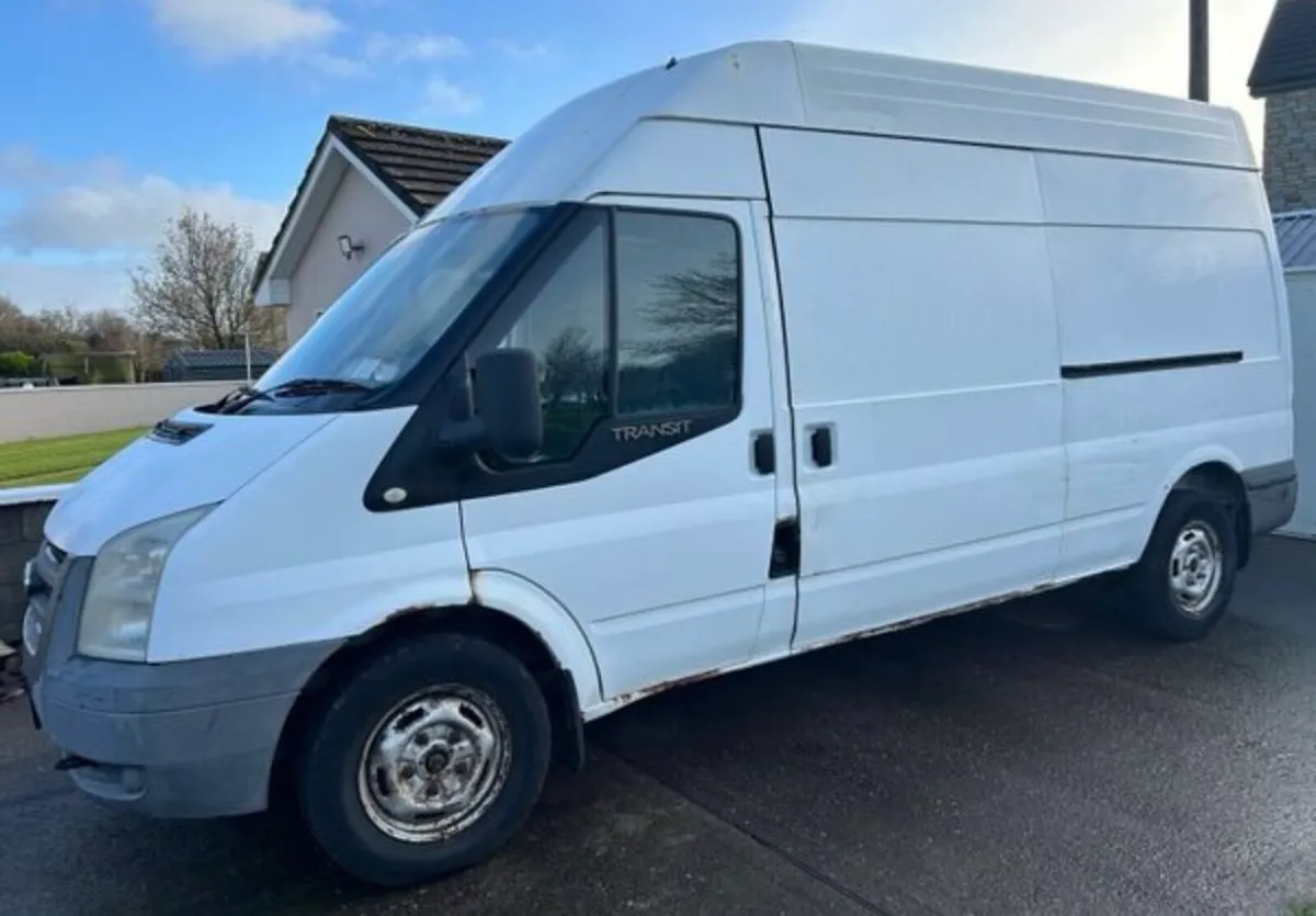 2012 Ford transit parts or repair - Image 3