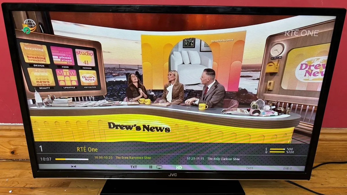 32” JVC Smart TV - Image 4
