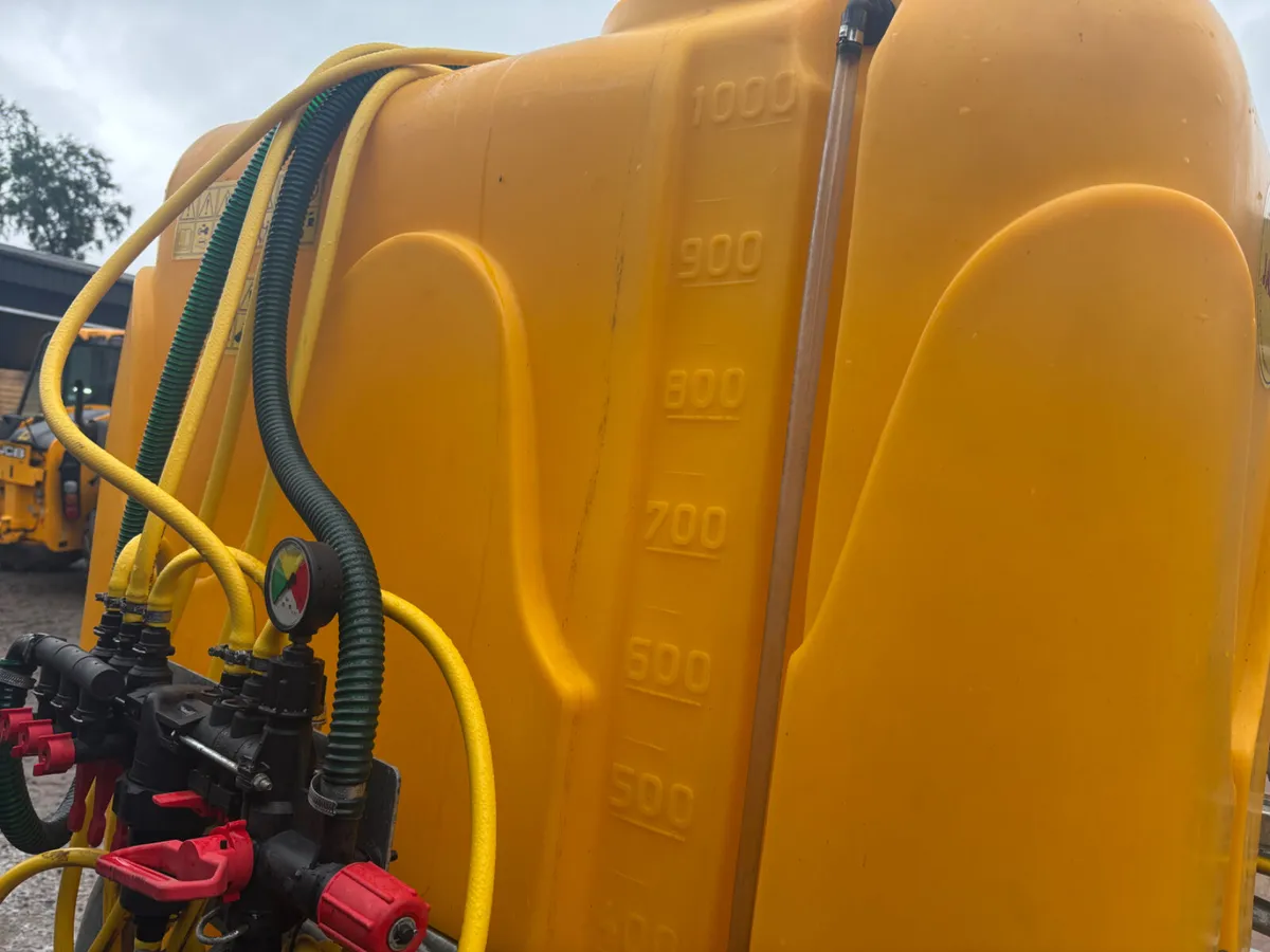 Jarmet 1000 litre sprayer - Image 3