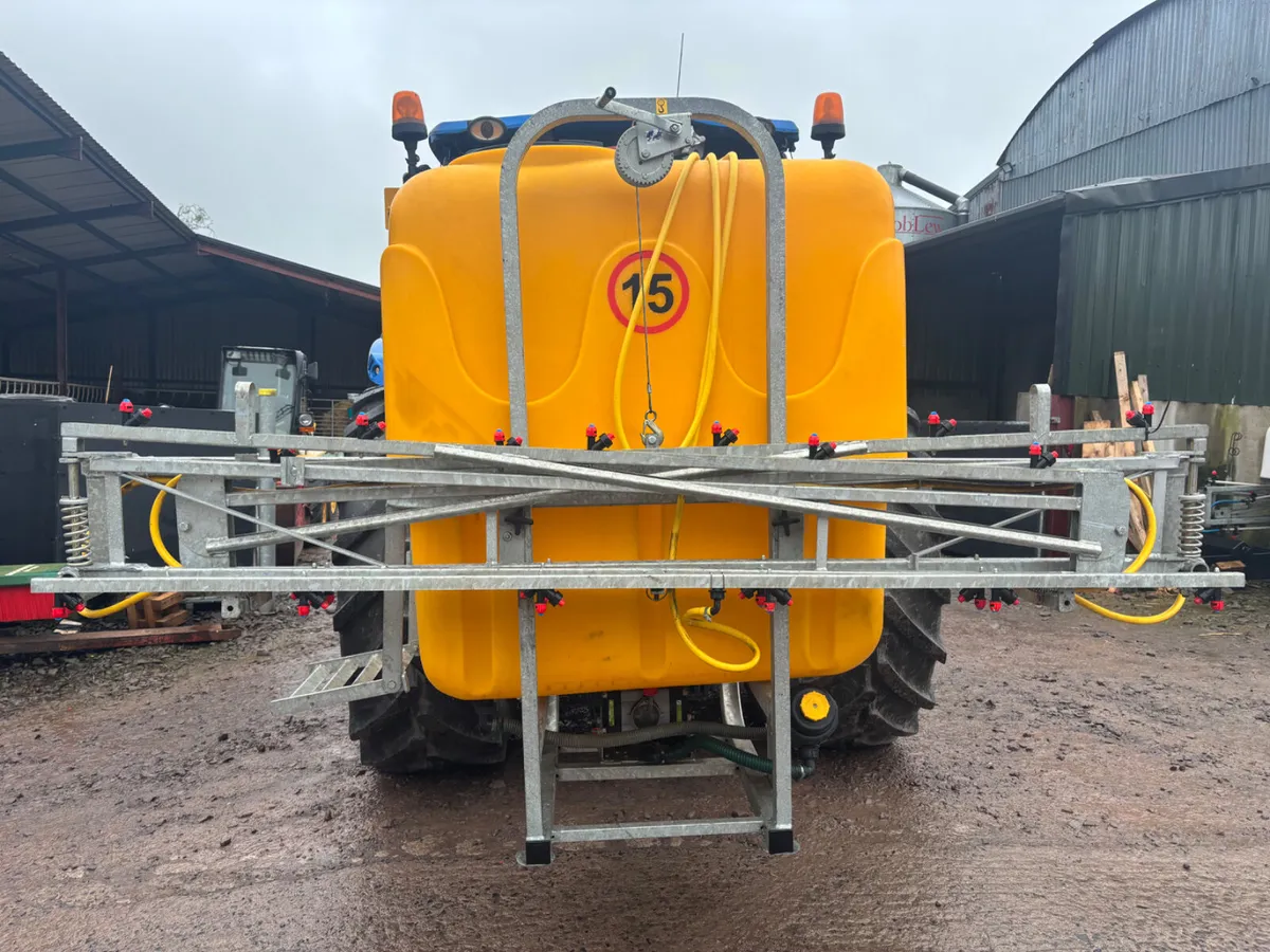 Jarmet 1000 litre sprayer - Image 1