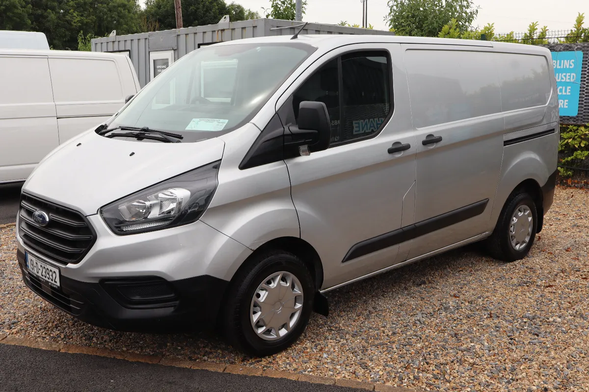 Ford Transit Custom 2019 - Image 2