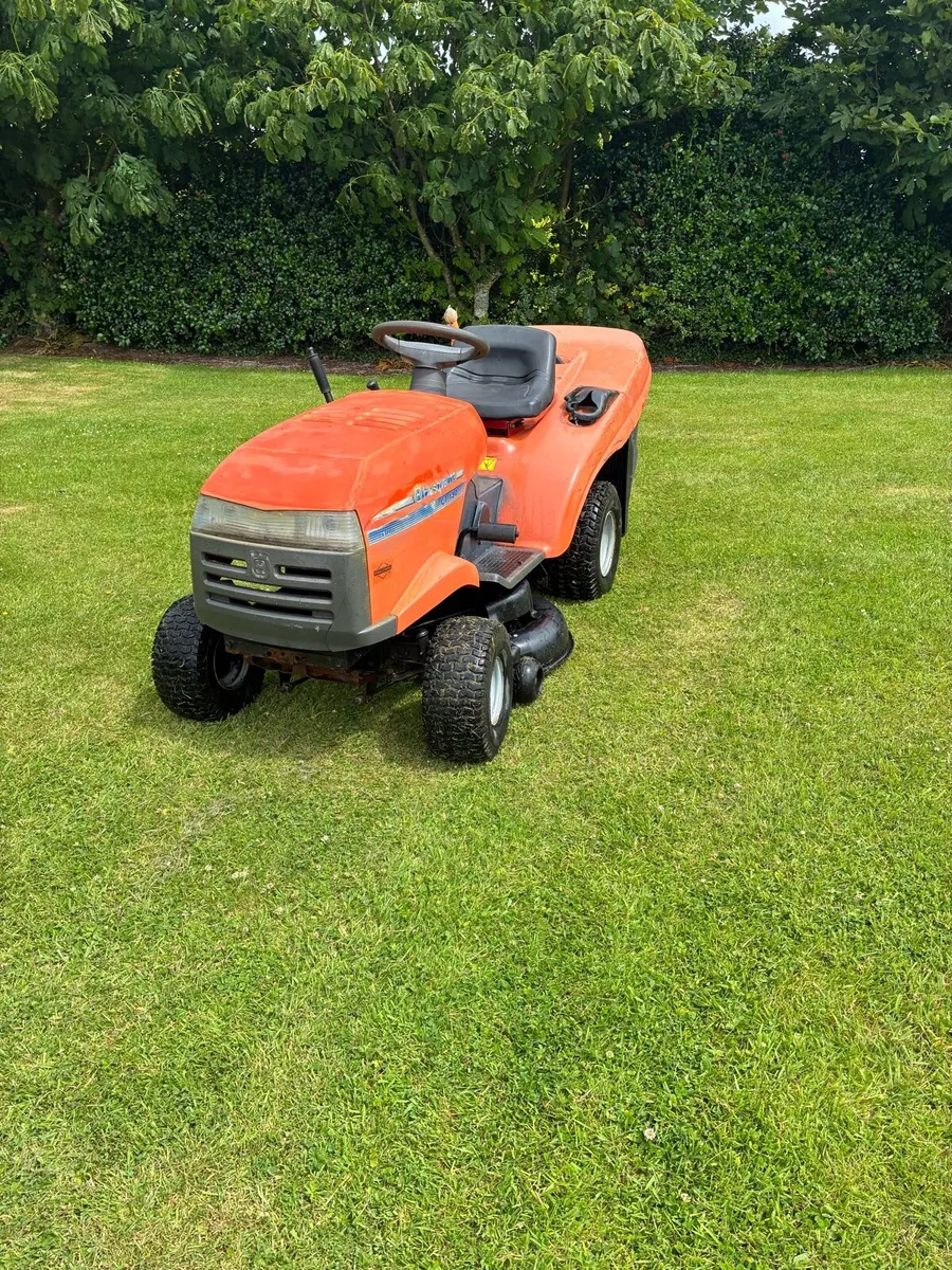 Ride on mower - Image 1