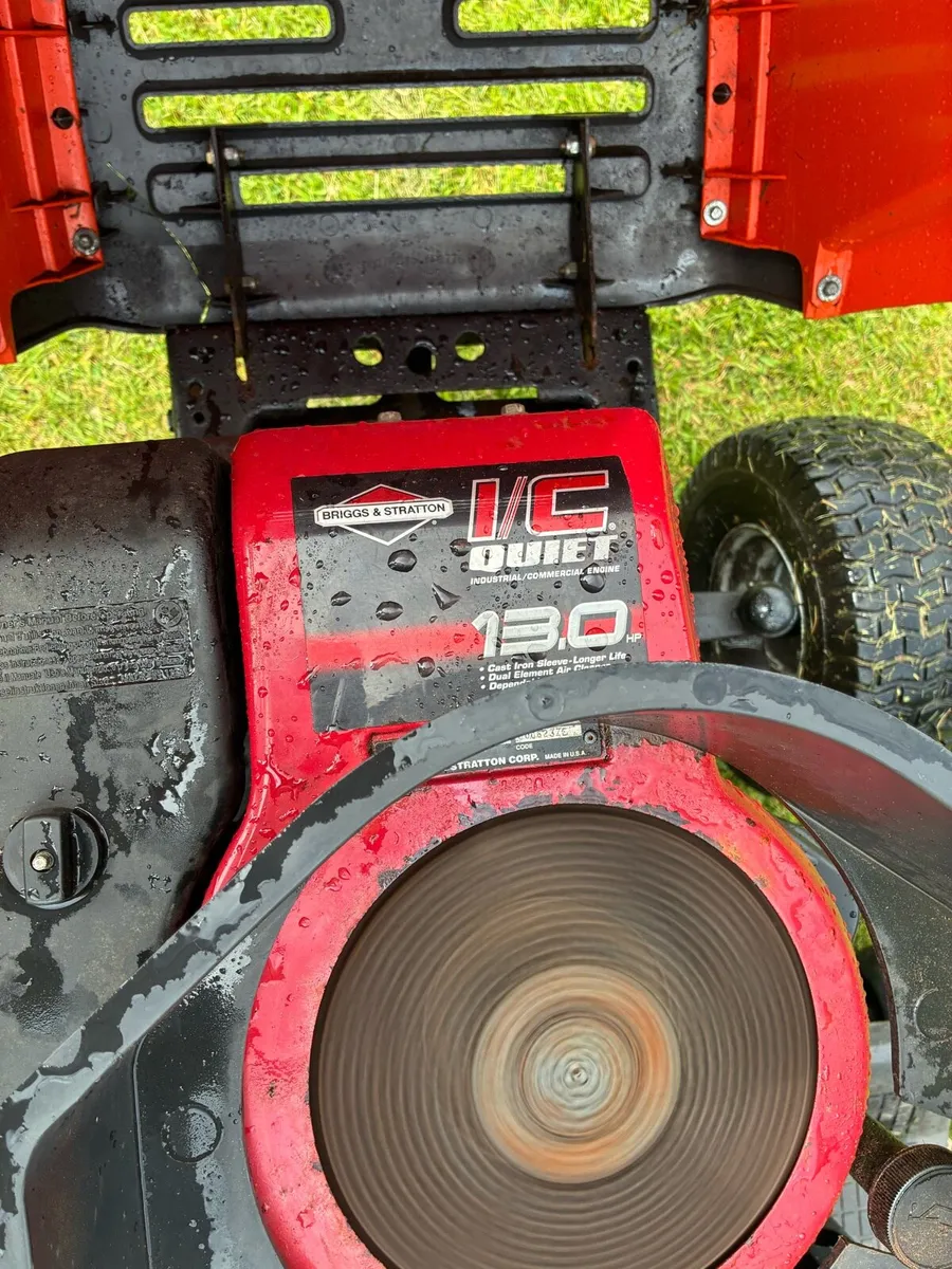 Ride on mower - Image 3