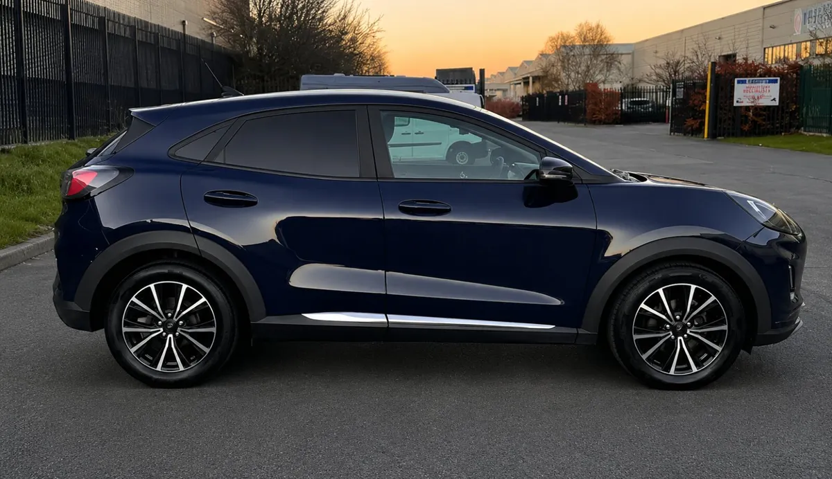 2022 Ford Puma Commercial Car Van - Image 3