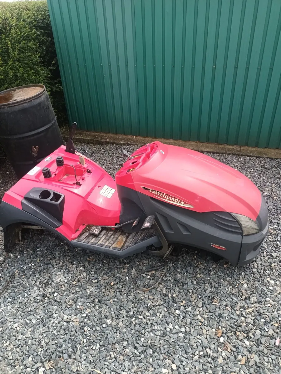 Bonnet & Gearbox - Image 3